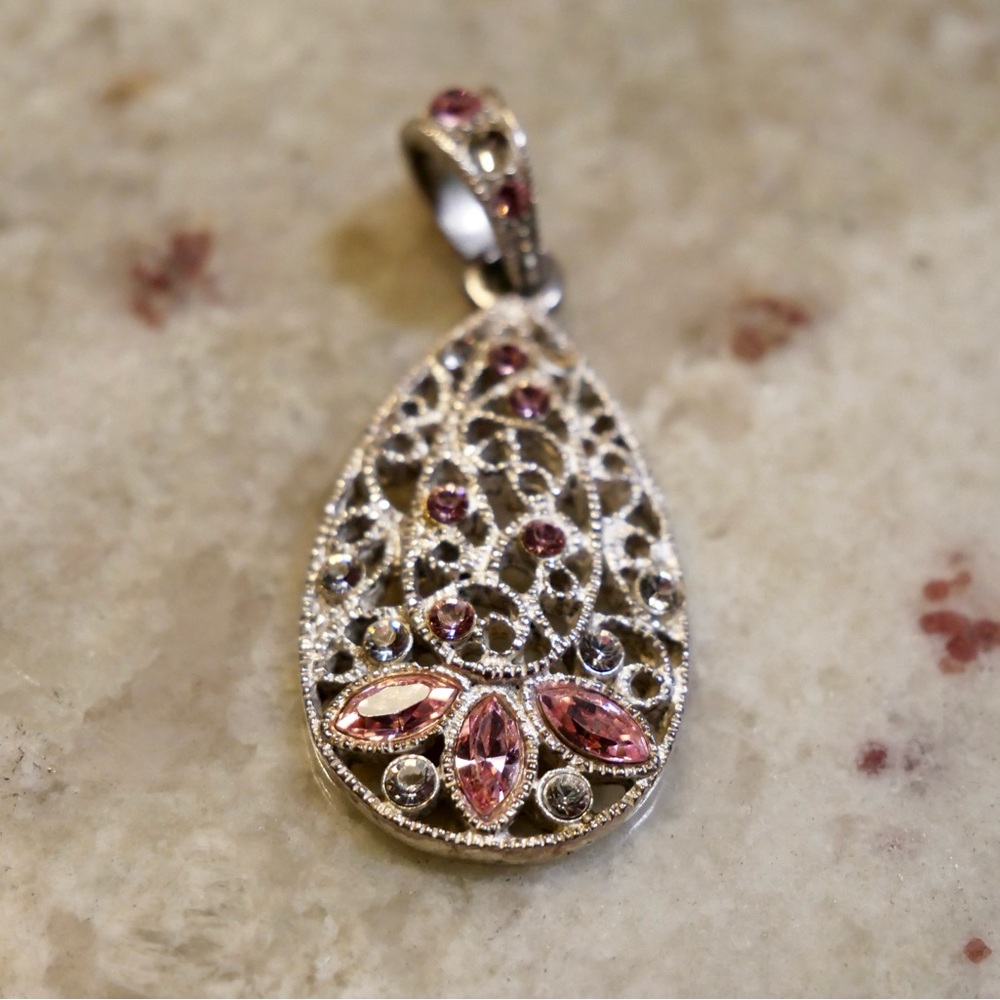 Silver Tone Pink Crystal Filigree Teardrop‎ Pendant Vintage Style Marquise Charm
